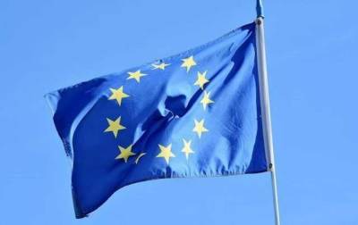 Тьерри Бретон - ЕС хочет запретить Facebook и Google зарабатывать на дезинформации - novostiua.news - Twitter