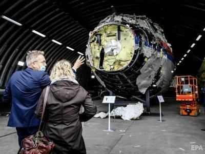 Олег Пулатов - Катастрофа MH17. Судьи осмотрели обломки сбитого самолета - gordonua.com - Украина - Голландия - Донбасс