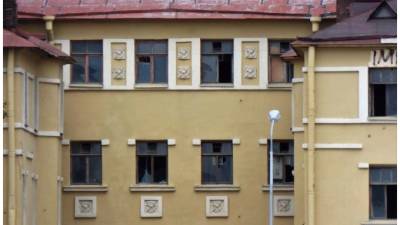 Более 10 участников торгов хотели купить пятиэтажное здание на Выборгской набережной - piter.tv - Санкт-Петербург - Чкаловск