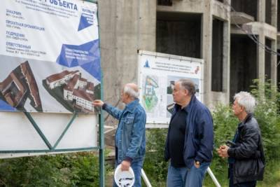 Константин Затулин - Константин Затулин встретился с жителями микрорайонов Мамайка и Дагомыс - kuban.mk.ru - Сочи