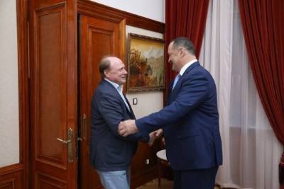 Владимир Путин - Владимир Толстой - Расул Гамзатов - 2023 год будет объявлен годом Расула Гамзатова - mk.ru - респ. Дагестан