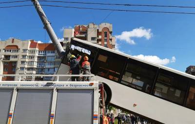 Попавший в аварию в Петербурге автобус был исправен - tass.ru - Ленинградская обл. - Санкт-Петербург