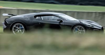 Самый дорогой авто в мире Bugatti La Voiture Noire показался на тестах. Первые живые фото - focus.ua