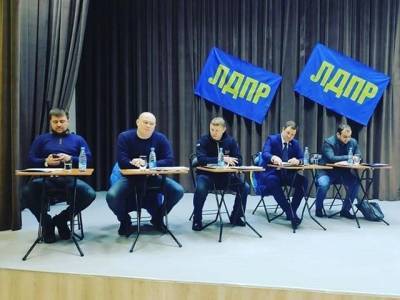 Евгений Марков - ЛДПР утвердила руководство своего отделения в Югре, возраст 70% состава — до 40 лет - znak.com - Югра