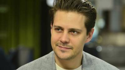 Сербский актер Бикович рассказал об особенностях менталитета жителей Москвы и Петербурга - inforeactor.ru - Москва - Санкт-Петербург - Сербия