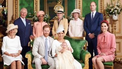 Елизавета II - принц Чарльз - королева Виктория - принц Филипп - Уильям - Королевская швея первая узнает имя нового британского монарха - inforeactor.ru - Англия