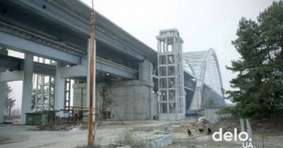 Налоговики обыскивают офис застройщика Подольского моста в Киеве - delo.ua - Киев