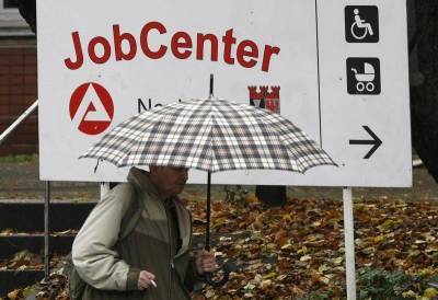 В США безработица падает, а экономика растет - smartmoney.one - Reuters