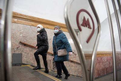 Пристававшего к девушке в метро 19-летнего молодого человека арестовали на 10 суток - vm.ru