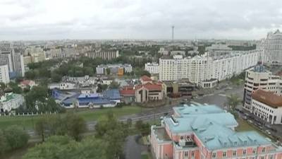 Роман Протасевич - Светлана Тихановская - Он стал героем: родители Протасевича ищут помощи на Западе - vesti.ru - Англия - Минск - Голландия