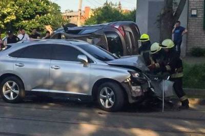 Lexus - Авто перевернулось от удара: в Днепре произошло ДТП с летальным исходом. ФОТО - enovosty.com - Днепр