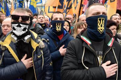 Бухарест проводит насильственную румынизацию украинцев – нацист... - politnavigator.net - Россия - Украина - Киев - Румыния - г. Бухарест