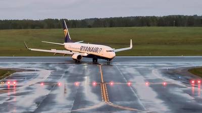 Россия выступила за расследование ИКАО инцидента с бортом Ryanair - iz.ru - Англия - Ирландия