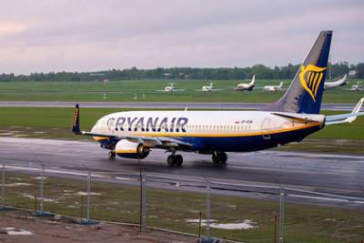 Майкл Олири - Глава Ryanair назвал инцидент с экстренной посадкой самолета в Минске угоном - lenta.ru - Вильнюс - Минск