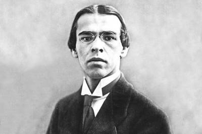 Выловленный таинственной сетью. О чем писал поэт Владислав Ходасевич? - skuke.net - Россия - Шотландия