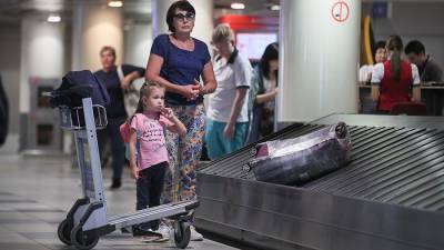 Владимир Груздев - Поправки в закон ограничат вывоз детей за рубеж при родительских разногласиях - iz.ru