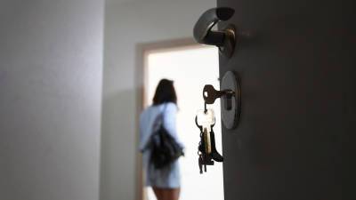 В поиске выгоды: за год россияне стали почти в два раза чаще интересоваться вторичным жильём - russian.rt.com - Москва - Санкт-Петербург - Краснодарский край
