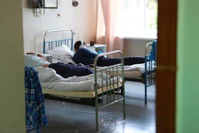 Трактористу, сильно обгоревшему при тушении лесного пожара под Тюменью, стало лучше - znak.com - Тюмень - Тюменская обл.