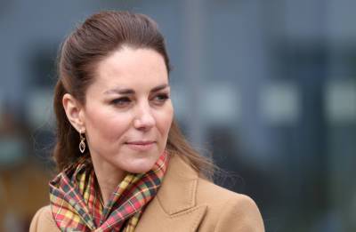 принц Уильям - принцесса Диана - Кейт Миддлтон - Zara - Повторила образ Дианы и не забыла про старые вещи. Наряды Кейт Миддлтон из поездки в Шотландию - ukrpost.biz - Шотландия