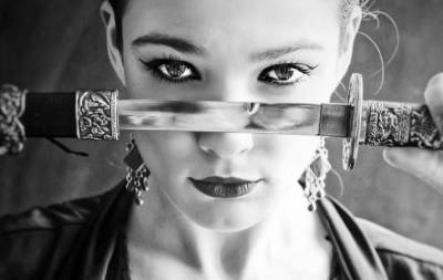 Умерла Лорина Камбурова, 30-летняя звезда фильмов ужасов... - skuke.net