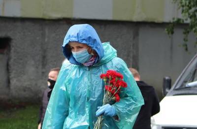В ЯНАО от коронавируса умерла 419-я жертва коронавируса - znak.com - окр. Янао - Новый Уренгоя