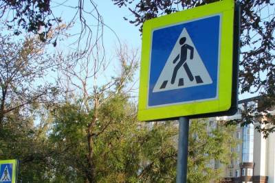 В Белгородской области гнавший на красный водитель Приоры сбил девочку на переходе - mk.ru - Белгородская обл.