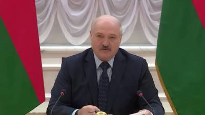 Александр Лукашенко - Лукашенко заявил, что против СНГ работают внешние силы - piter.tv