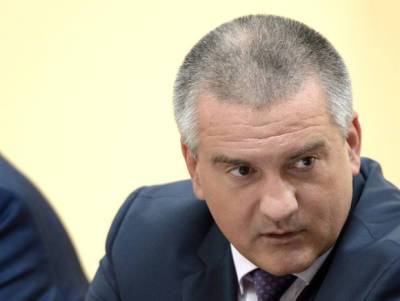 Сергей Аксенов - Мужчина вышел из шкафа на совещании с главой Крыма (видео) - rosbalt.ru - Крым