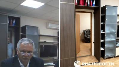 Сергей Аксенов - В правительстве Крыма объяснили видео с «человеком в шкафу» - gazeta.ru - Крым