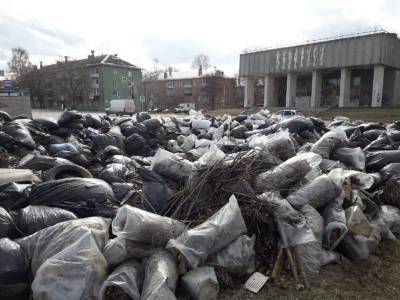 Сергей Коновалов - 370 тонн мусора вывезли с улиц Глазова во время весенних субботников - gorodglazov.com - респ. Удмуртия