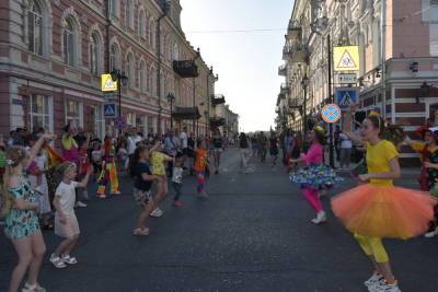До осени улица Никольская в Астрахани станет по выходным пешеходной - volg.mk.ru - Астрахань