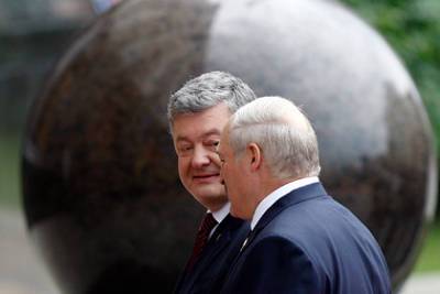 Петр Порошенко - Михаил Саакашвили - Александр Лукашенко - Лукашенко рассказал об откровенном разговоре с Порошенко - lenta.ru - Грузия