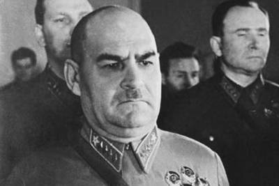 Иосиф Сталин - Лаврентий Берия - Тайна исчезновения жены маршала Кулика: в чём обвиняют Сталина - russian7.ru