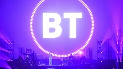 После премьеры композиции Butter группа BTS установила новые рекорды Гиннесса - mir24.tv - Южная Корея