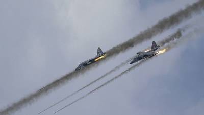Российская авиация возобновила интенсивные удары по ИГИЛ в сирийской пустыне - eadaily.com
