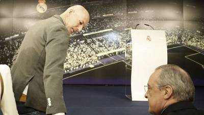 Криштиану Роналду - Реал Мадрид - Не верьте в мантру, что Зидан ушел из-за перестройки Реала. Он ушел из-за Переса - sportarena.com - Испания - Мадрид