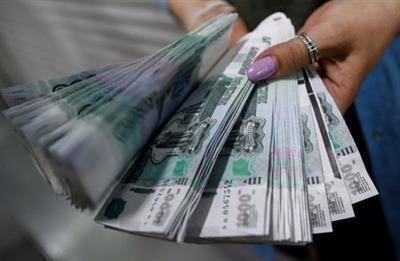 Рубль неожиданно пошел в рост вечером пятницы и дорожает по итогам недели - smartmoney.one - Москва