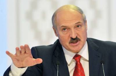 Александр Лукашенко - Лукашенко установит палатки на границе с ЕС, в которых будут прививать украинцев «Спутником V» - lenta.ua