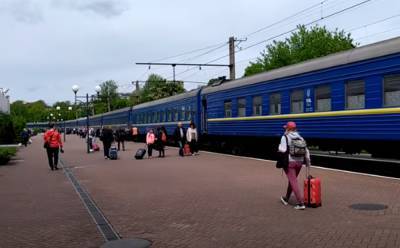 "Укрзалізниця" запустила два нові потяги до узбережжя Азовського моря - ukrainianwall.com - Украина - місто Кривий Ріг - місто Запоріжжя - місто Нікополь - місто Мелітополь