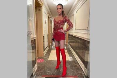 Ольга Бузова - Ольга Бузова в «костюме стриптизёрши» выступила в Кремле - versia.ru