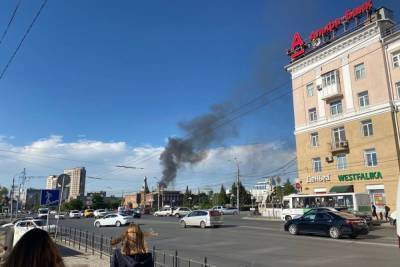 Тушению пожара в центре Омска помешали пробки - omsk.mk.ru - Омск