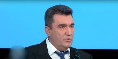 Алексей Данилов - Савик Шустер - Путин может ввести российские войска в Беларусь, для Украины это станет вызовом, заявил Алексей Данилов - ТЕЛЕГРАФ - telegraf.com.ua - Россия - Украина - Крым - Эстония - Литва - Латвия