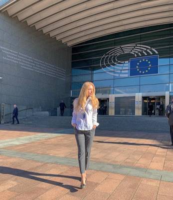 Дмитрий Песков - Елизавета Пескова - Дочь Пескова поддержала формат ЕГЭ: «Не важно, кто у тебя родители» - znak.com