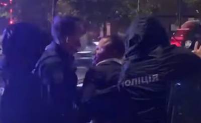 Вячеслав Шевчук - "Ну дай пописять": звезду украинского футбола повязала полиция, был пьян в стельку - politeka.net - Киев