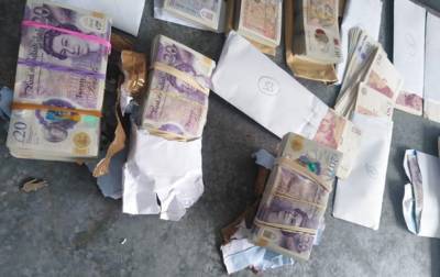 Пограничники изъяли две коробки с валютой на границе с Польшей - korrespondent.net - Украина