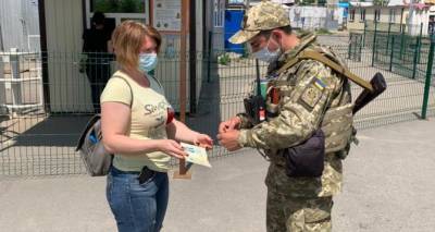 За прошлую неделю пассажиропоток на КПВВ «Станица Луганская» увеличился еще на 10% - cxid.info - Донецк - Луганск