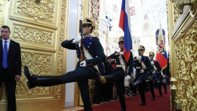 Первую в 2021 году церемонию развода караулов Президентского полка показали на видео - inforeactor.ru