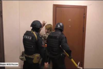 Подробности задержания саратовских подростков-«экстремистов»: кричали «зиг хайль!», рисовали свастику и молились «русским богам» - saratov.mk.ru - Саратов