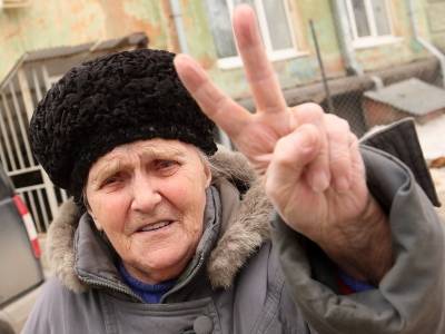 ВЦИОМ: Один из трех пенсионеров в России работает - sobesednik.ru