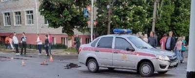 Автомобиль Росгвардии сбил двух детей на «зебре» под Брянском - runews24.ru - Брянск - Брянская обл.